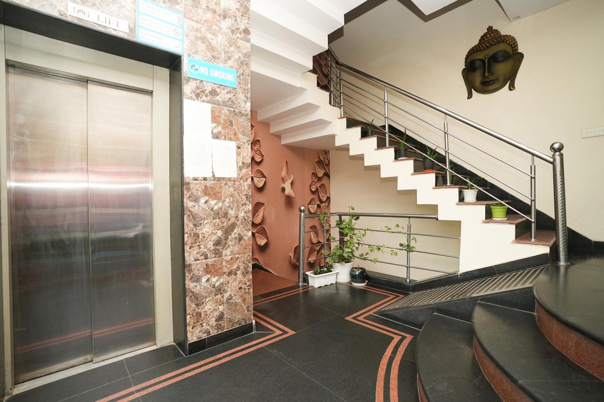 Kabul Medanta Hospital, Gurugram 3* Gurgaon