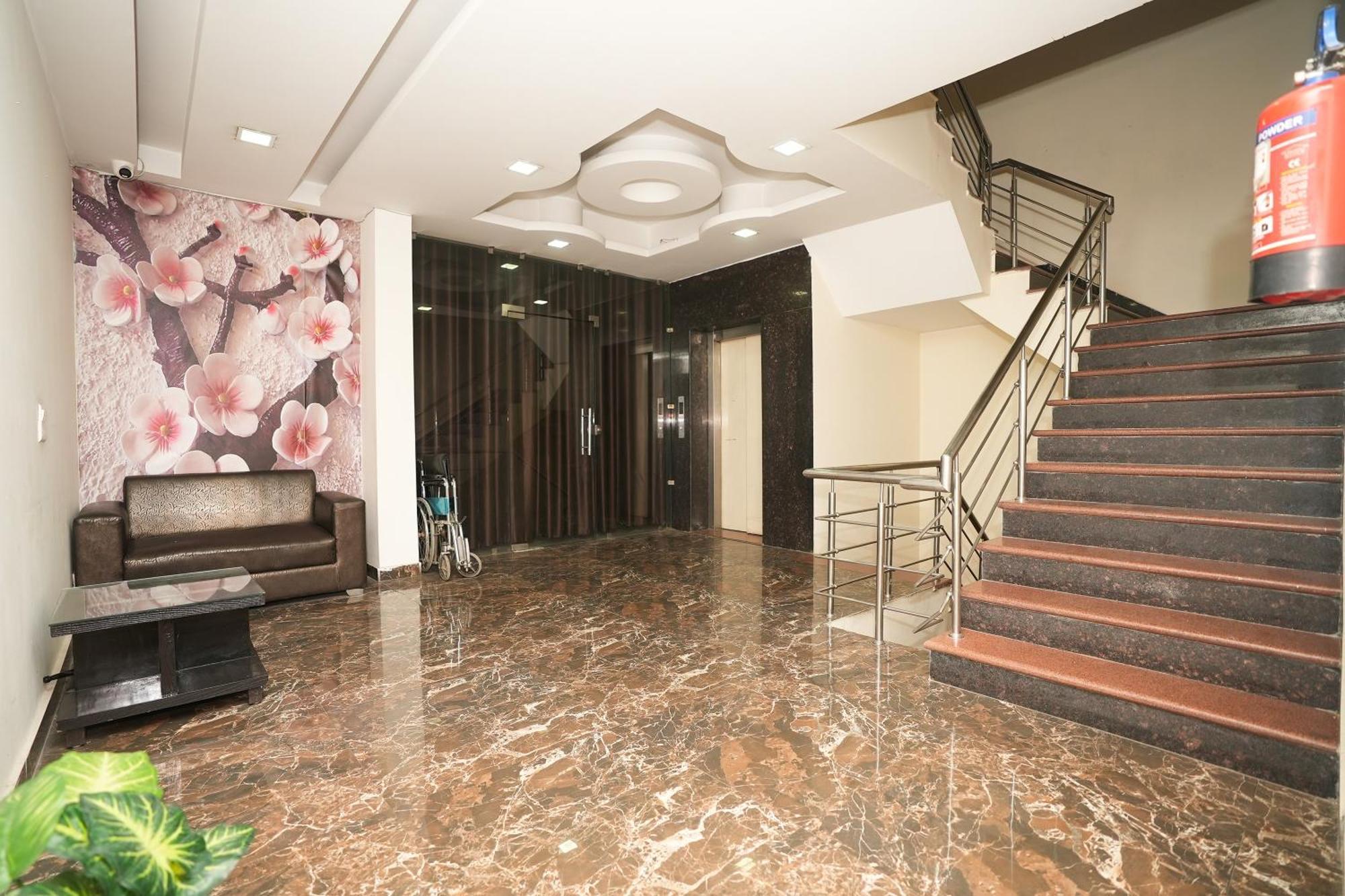 Kabul Medanta Hospital, Gurugram Hotel