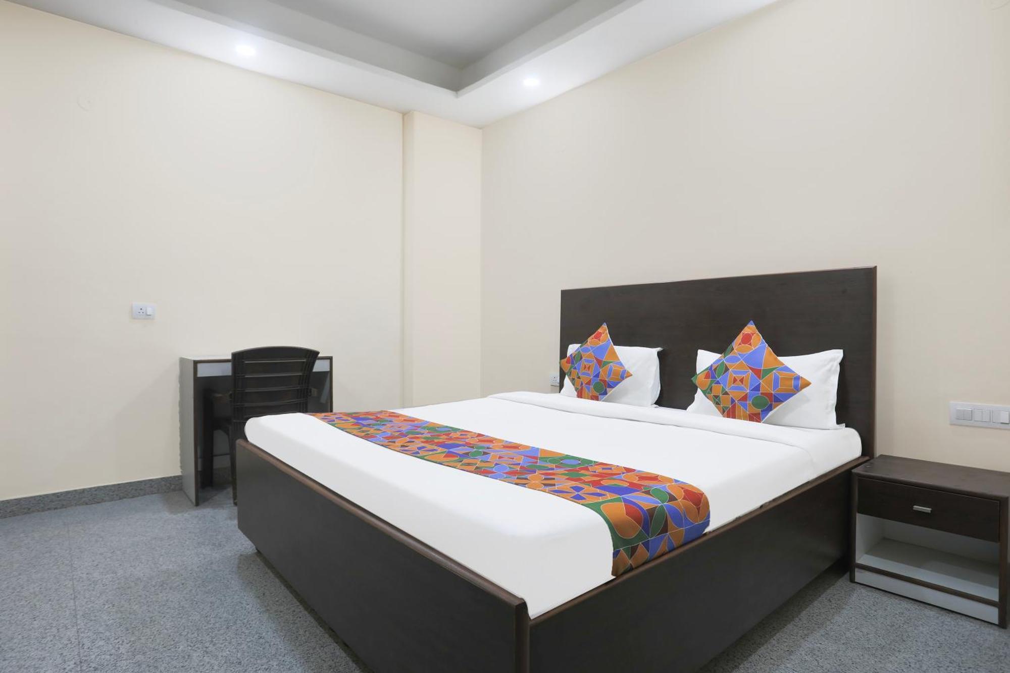 Fabhotel Bliss Premium 3*