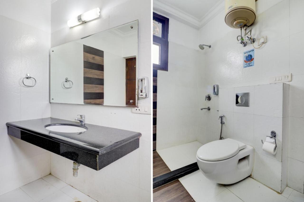 Blue Moon Residency & Restaurant Gurgaon
