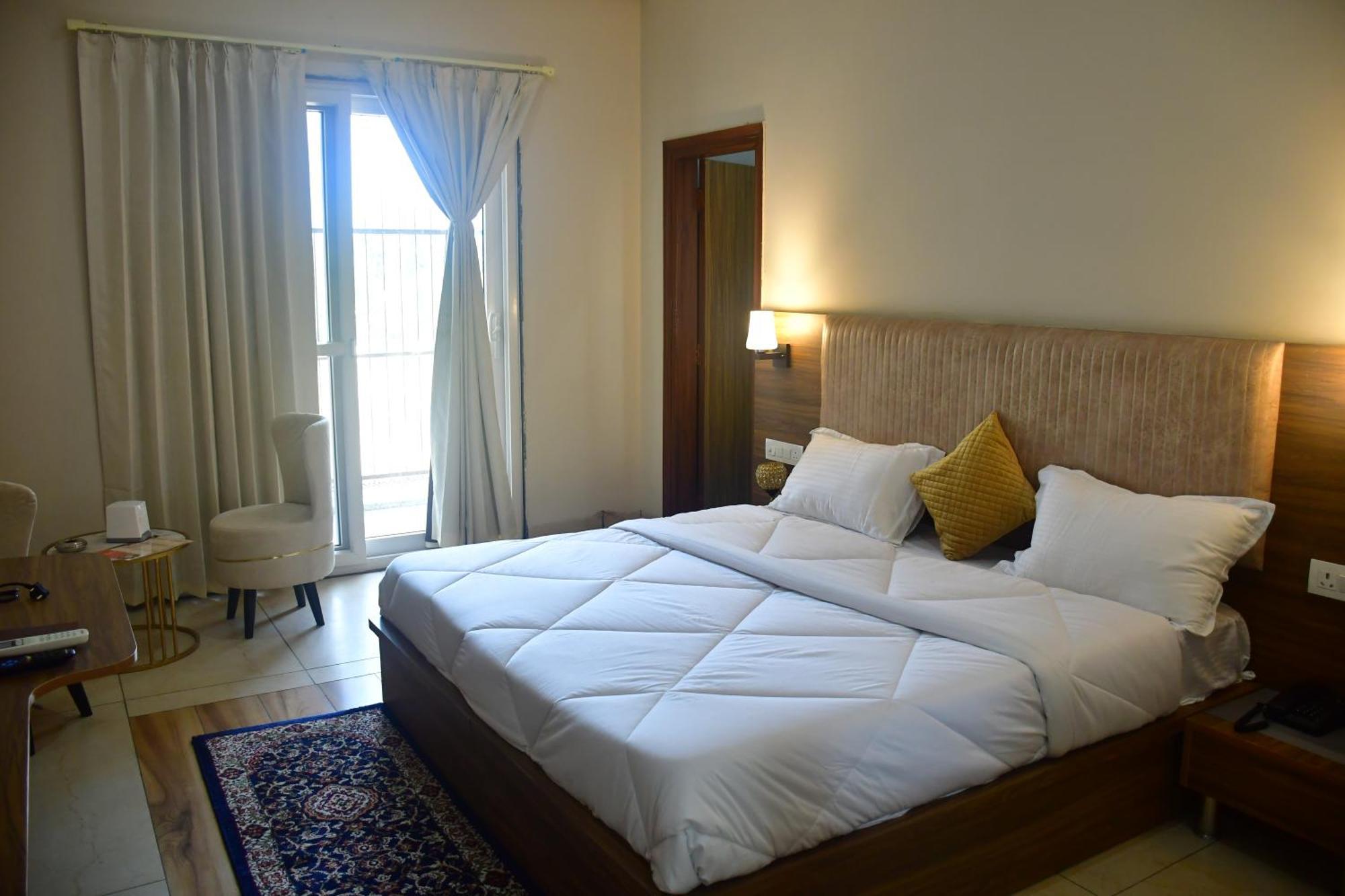 Sadabahar Regency 4*