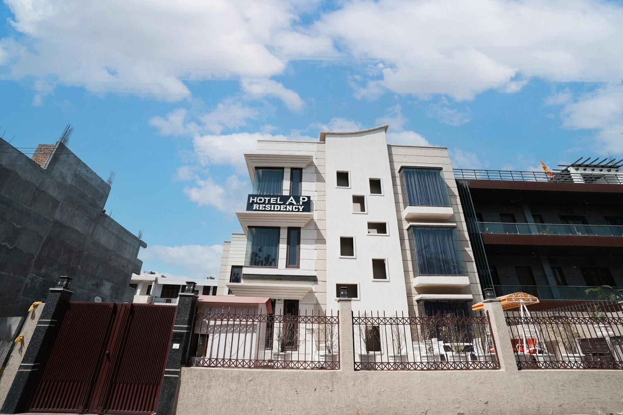 Hotel A.p Residency 3*