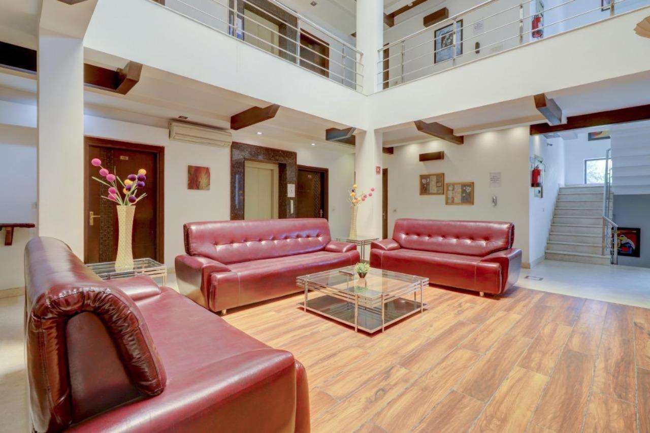 Blue Moon Residency & Restaurant Hotel Gurgaon