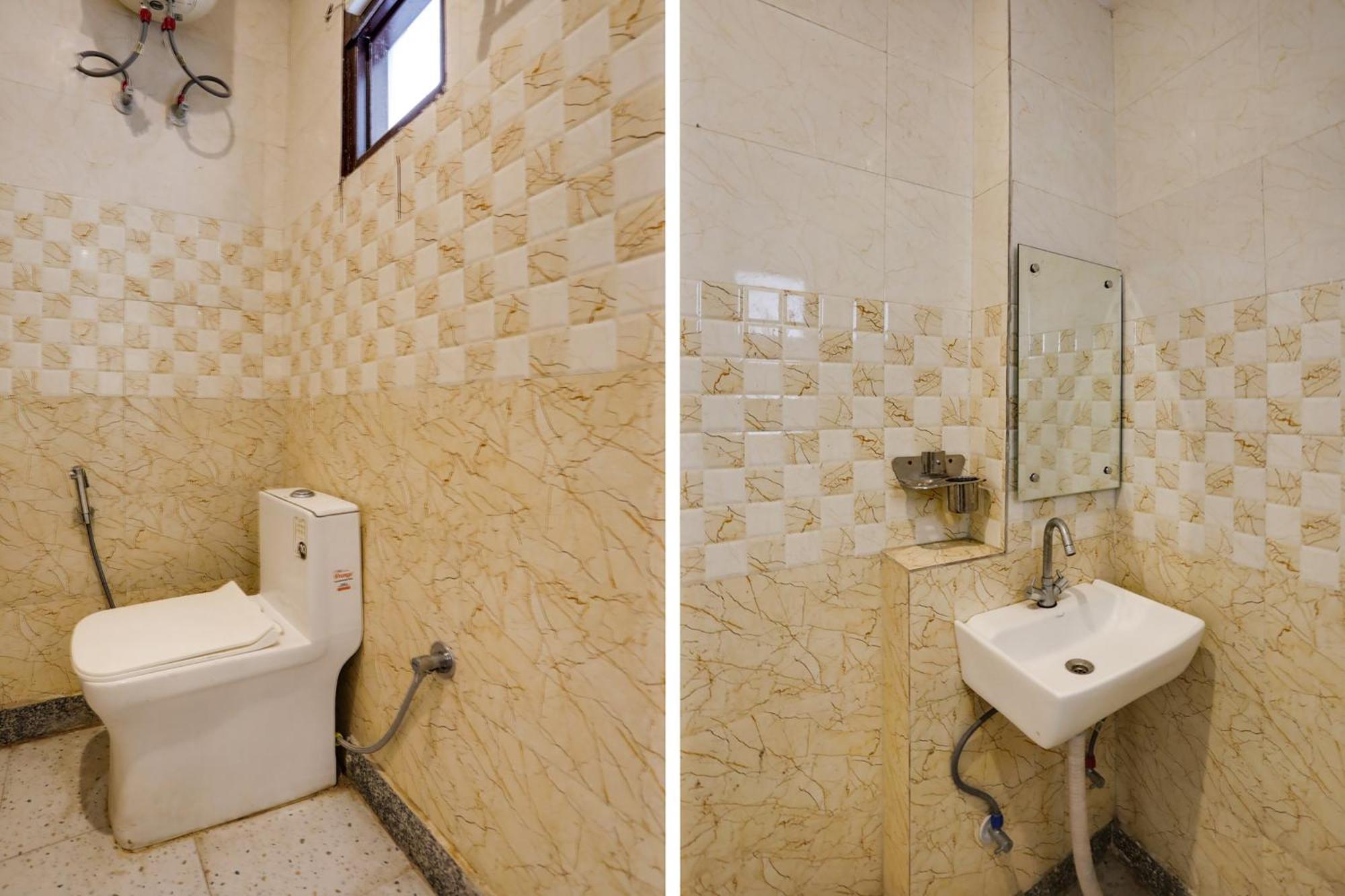 Hotel Collection O Mid Town Gurgaon