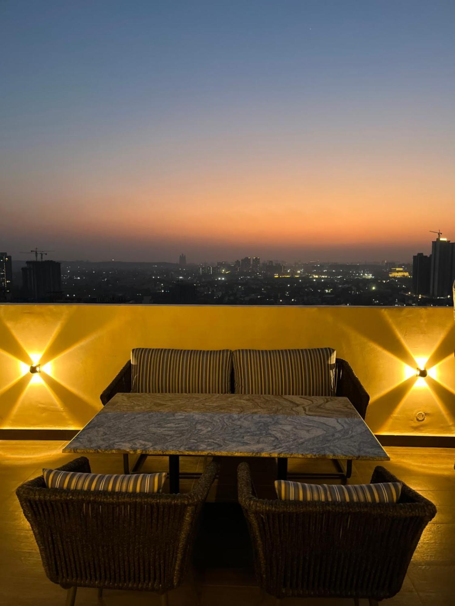 Rhythm Gurugram & Suites, Sohna Road Hotel 4*