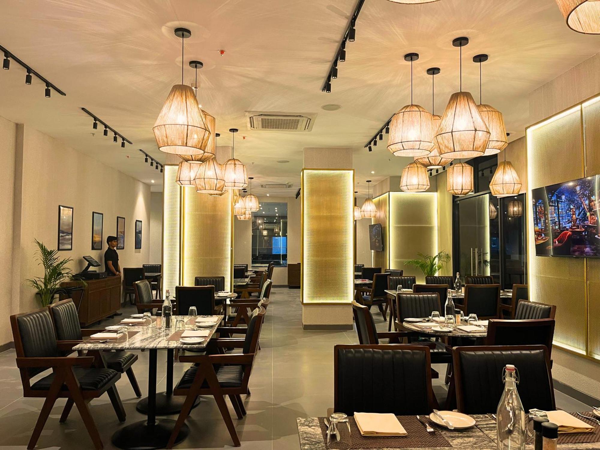 Rhythm Gurugram & Suites, Sohna Road 4* Gurgaon