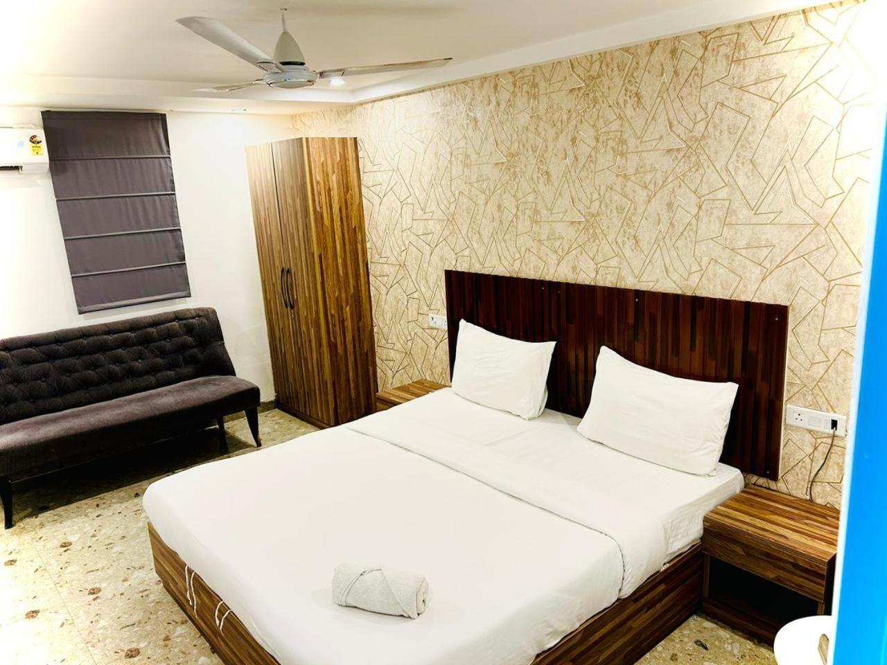 Hotel Elite 53 - Golf Course Road