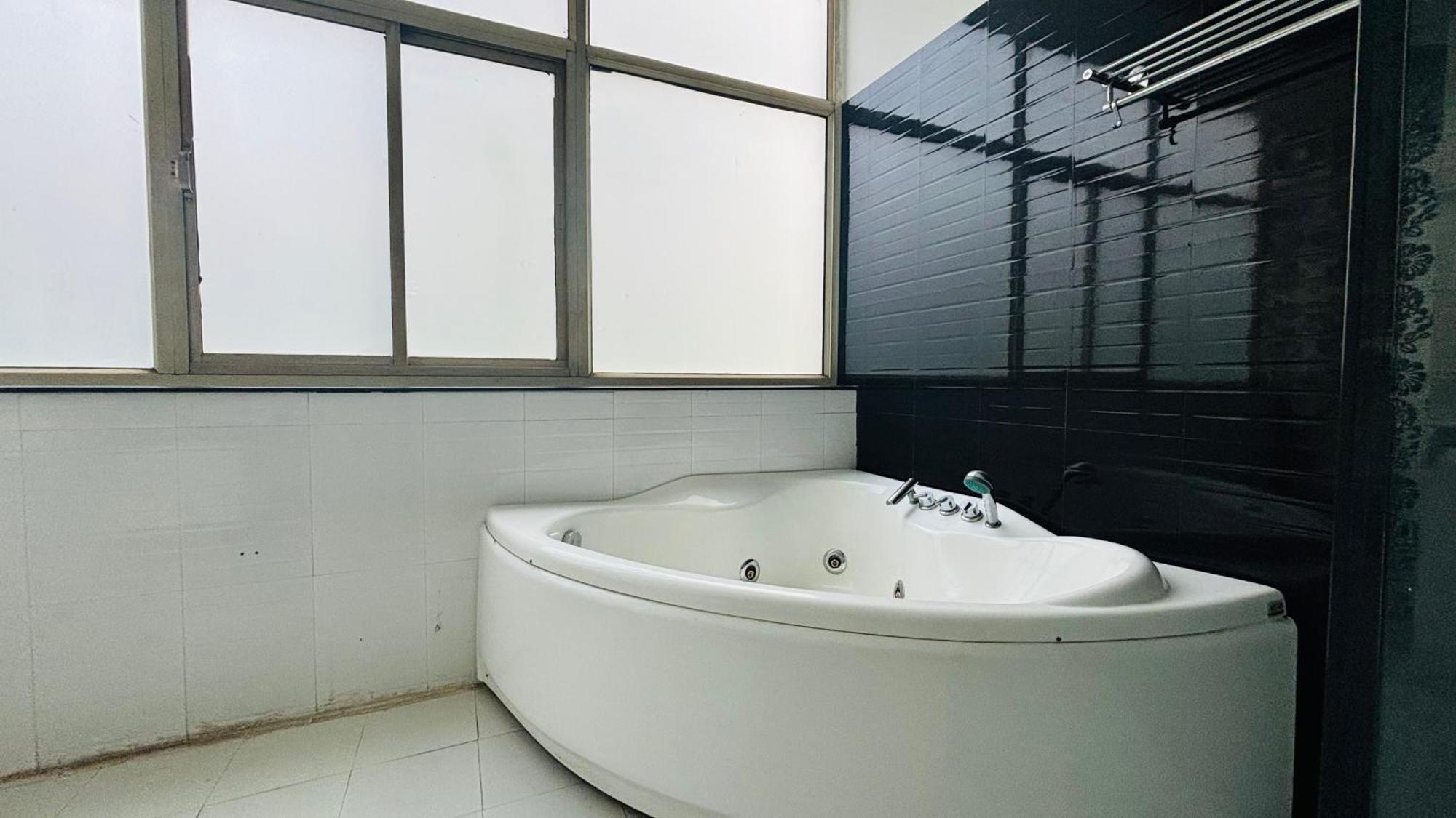 Guest house The Nest Cyberhub Gurgaon