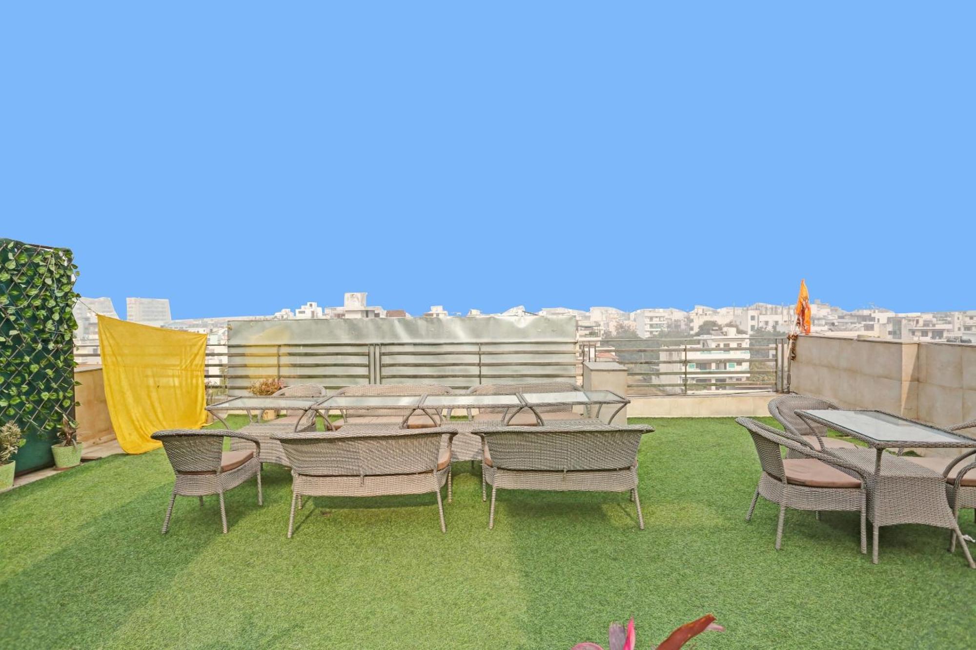 Collection O Rm Residency Near Appu Ghar Gurgaon