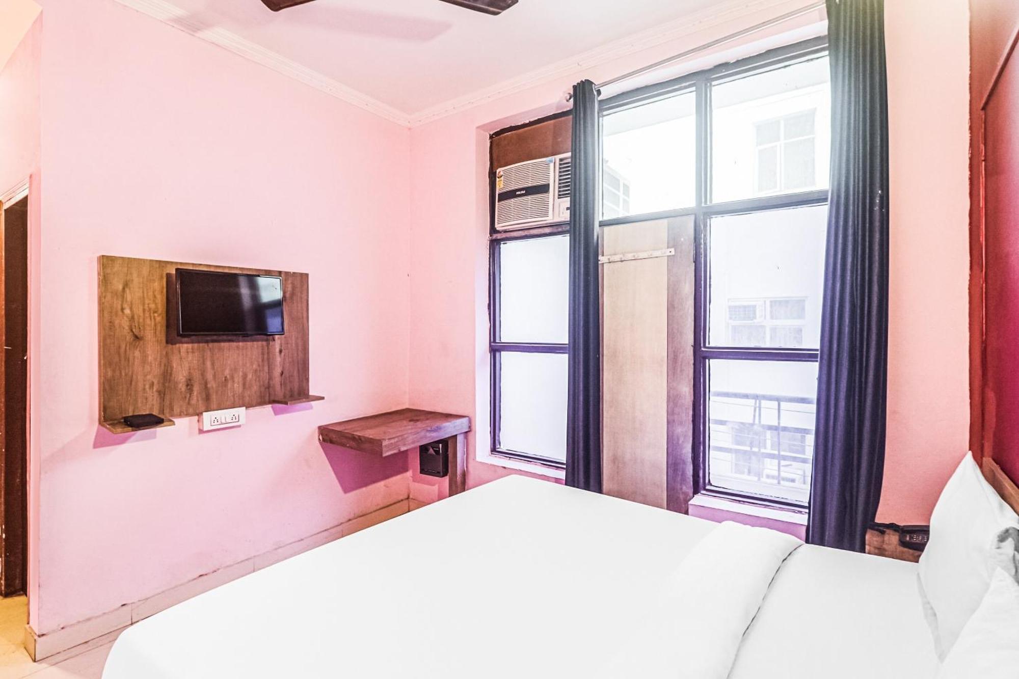 Hotel O Avni Residency 4*