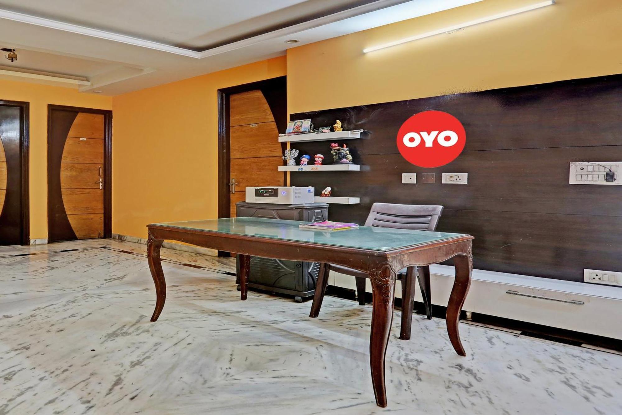 O Naveen Hotel