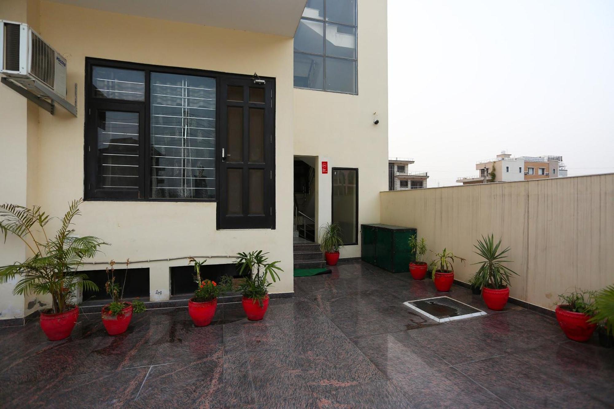 Collection O Shan Residency