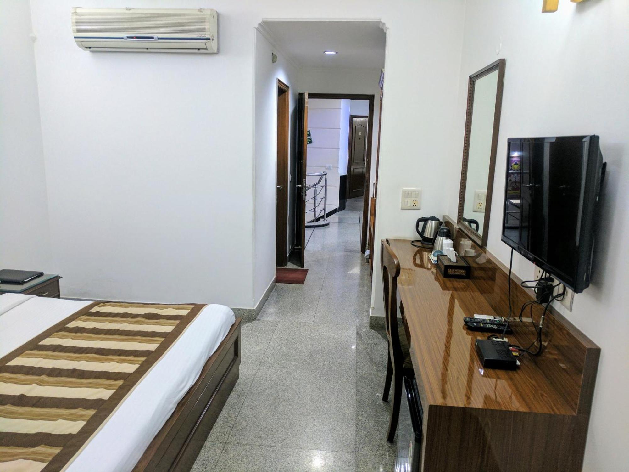 Hotel Exotica Leisure Valley,