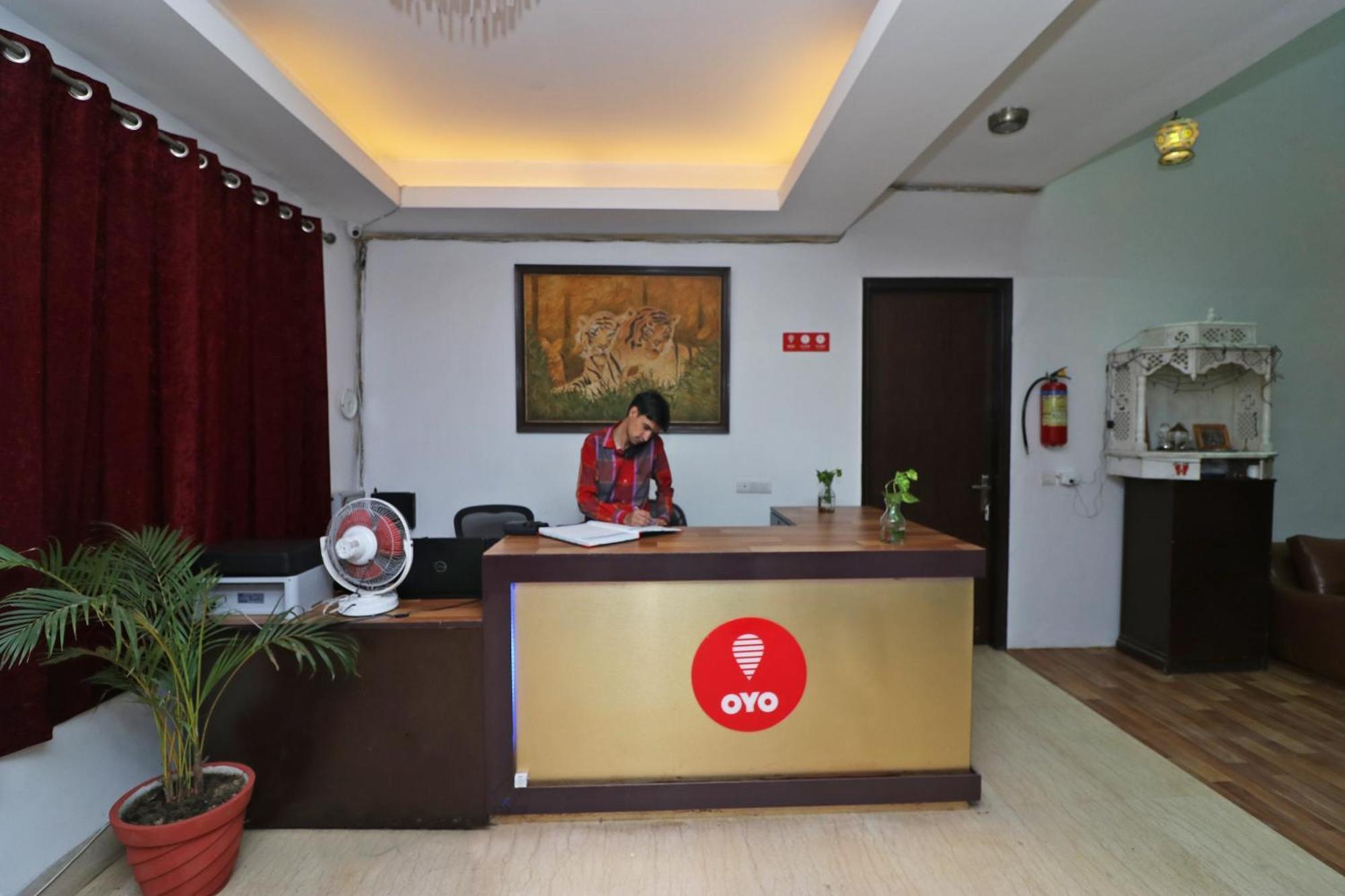 Oyo The Am-bliss Hotel