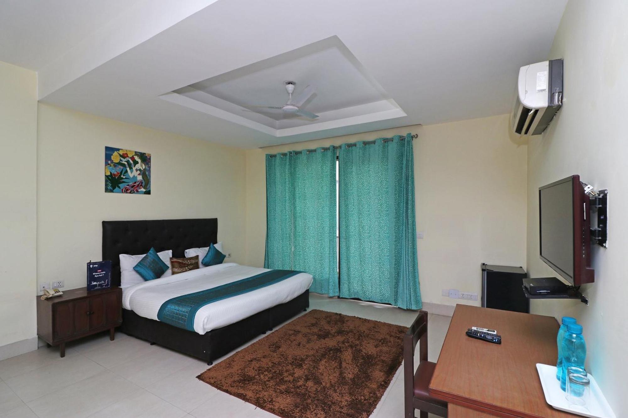 Hotel Oyo The Am-bliss Gurgaon