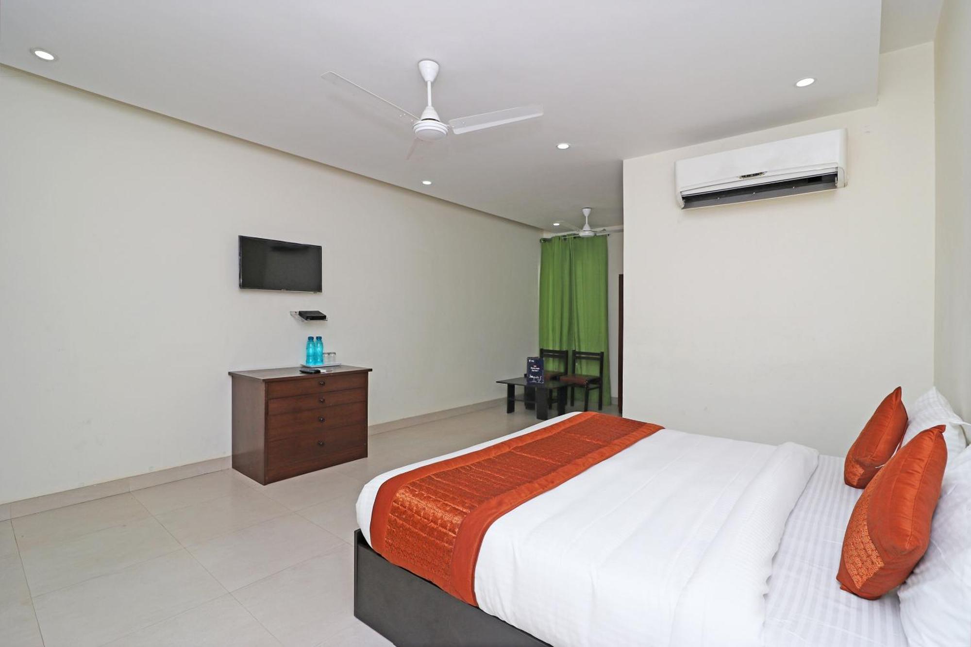 Oyo The Am-bliss 3*