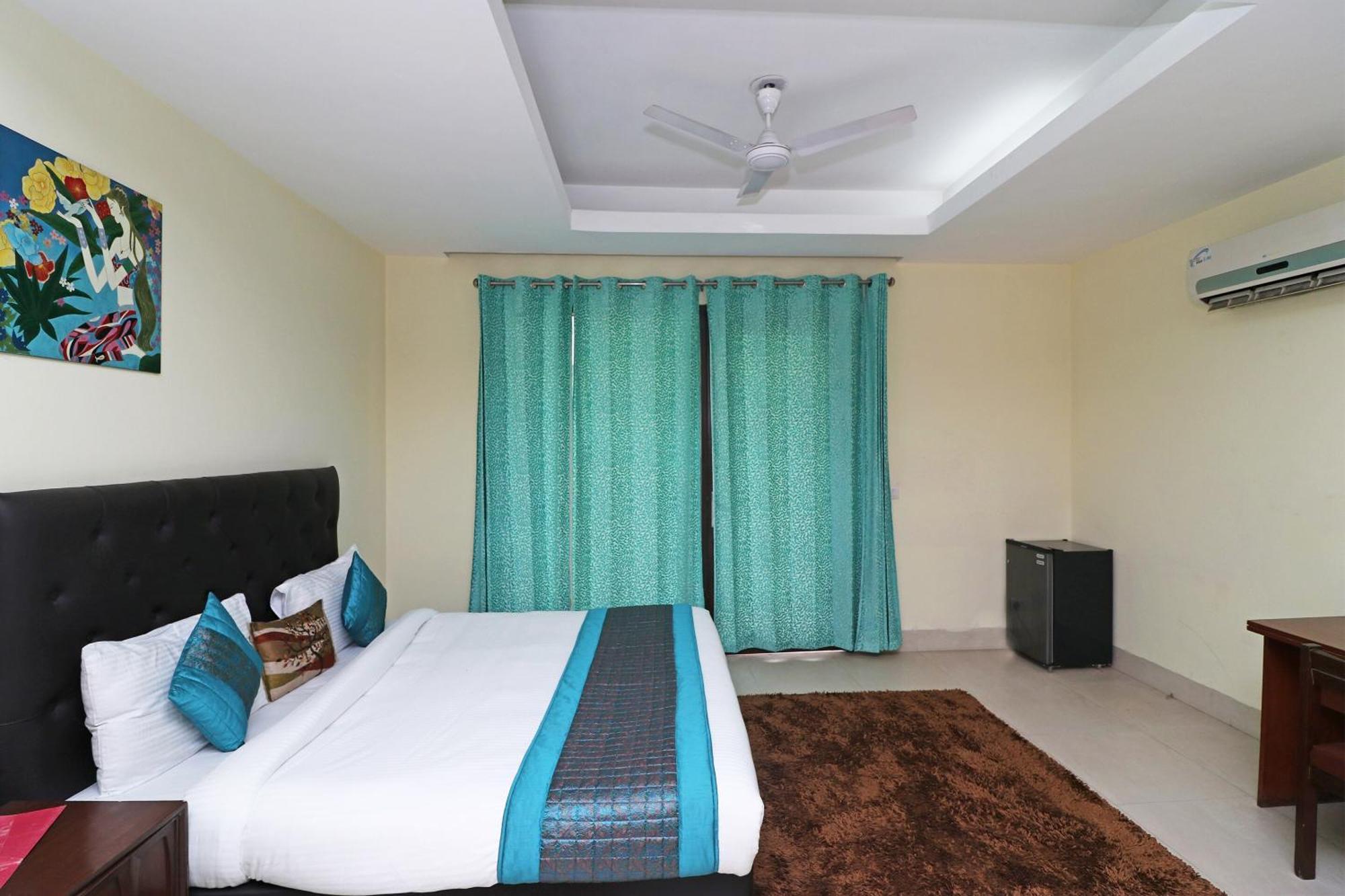 Hotel Oyo The Am-bliss 3*