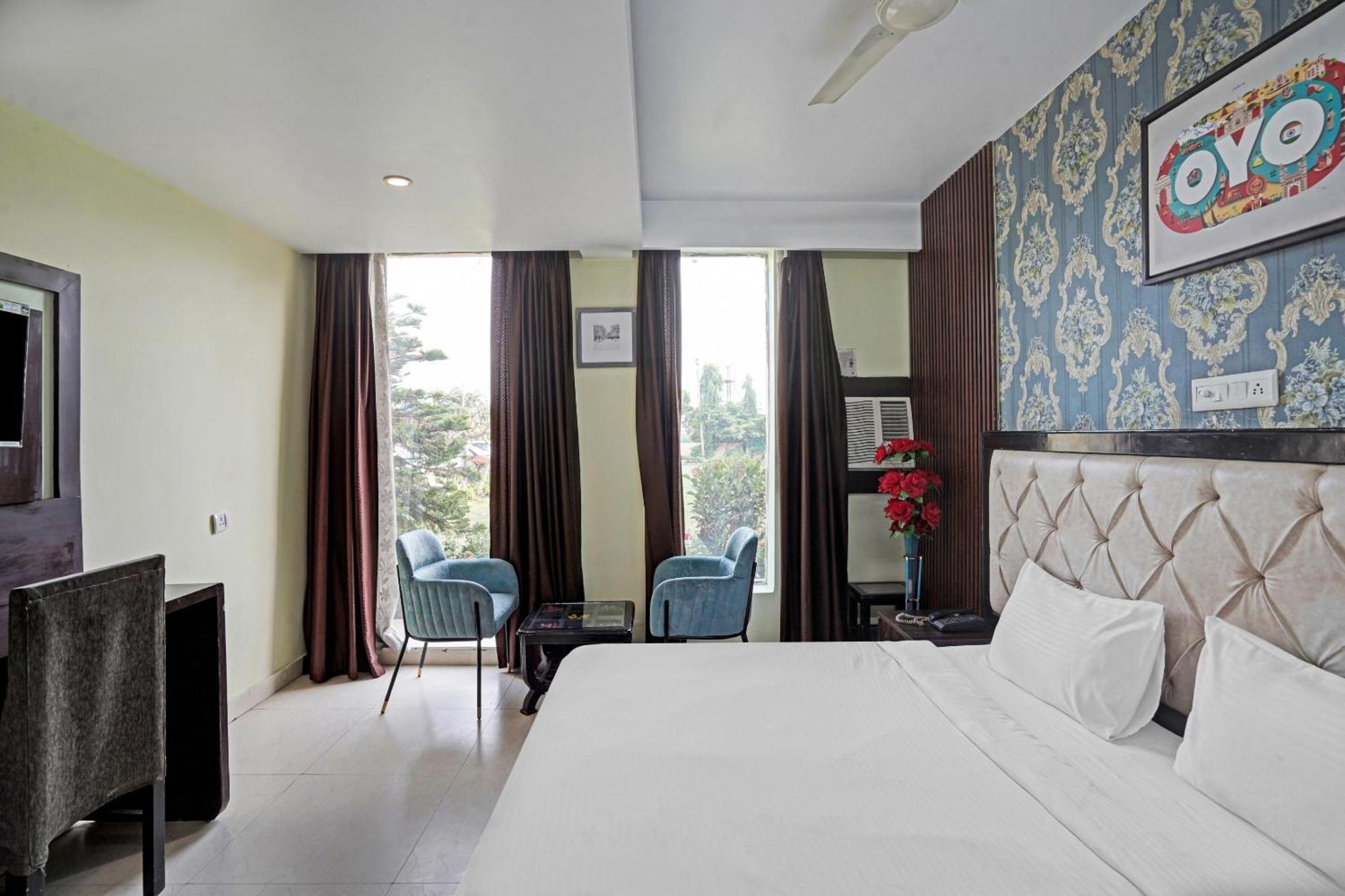 Palette - Jps Residency Resort 3*