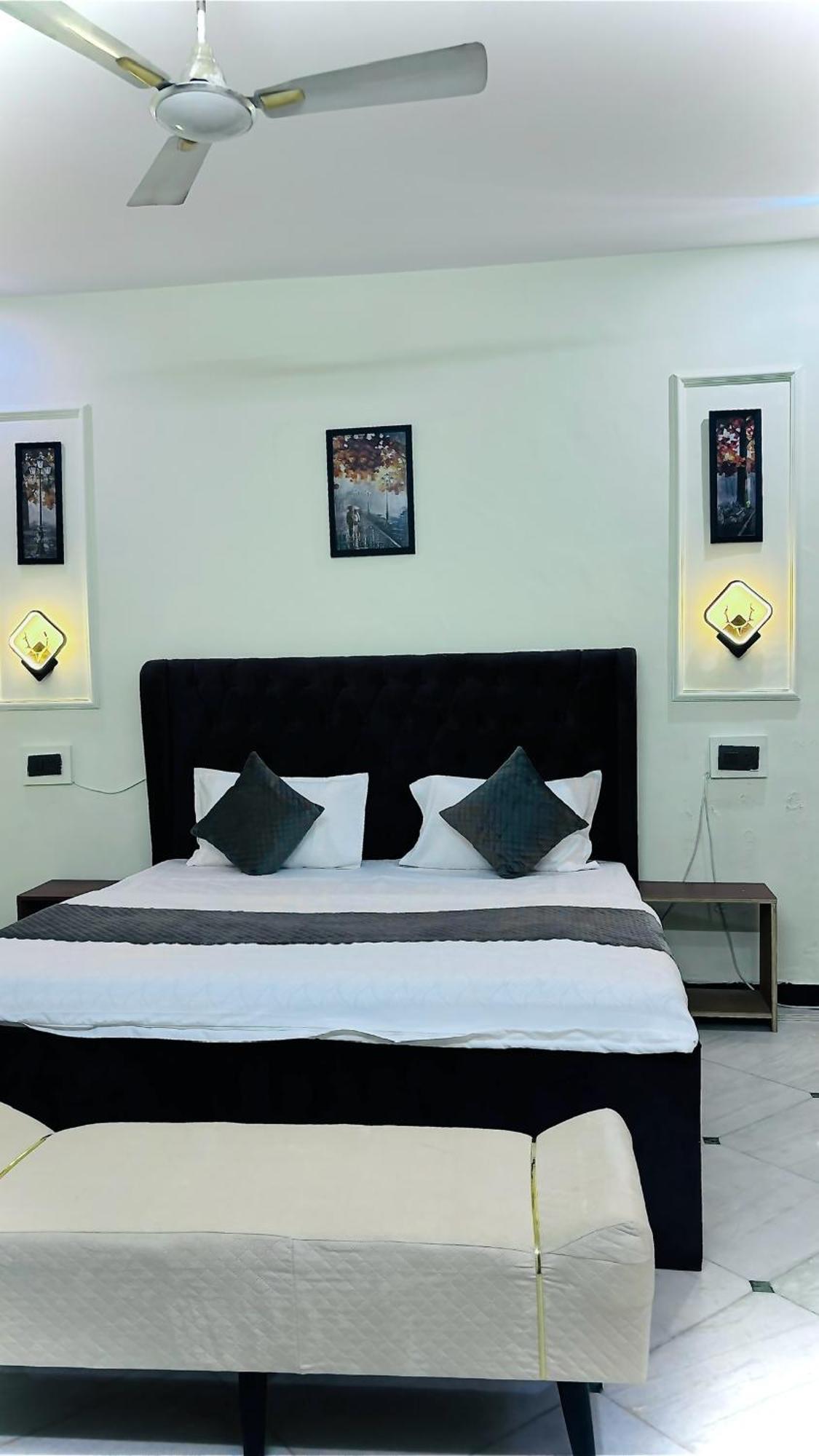 The Nest Cyberhub * Gurgaon