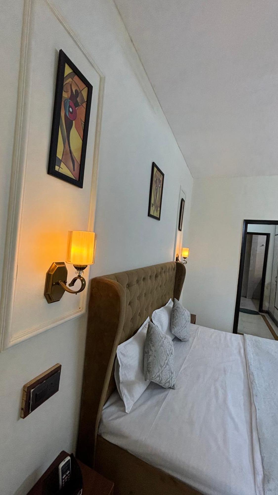 The Nest Cyberhub Guest house Gurgaon