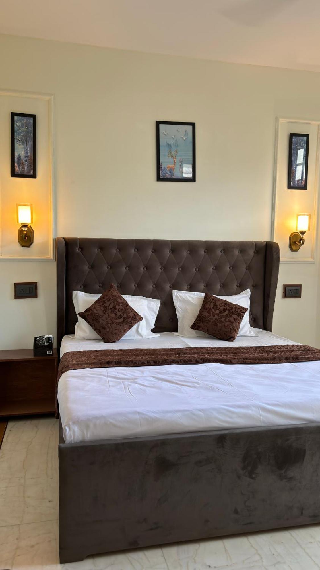 The Nest Cyberhub Guest house Gurgaon