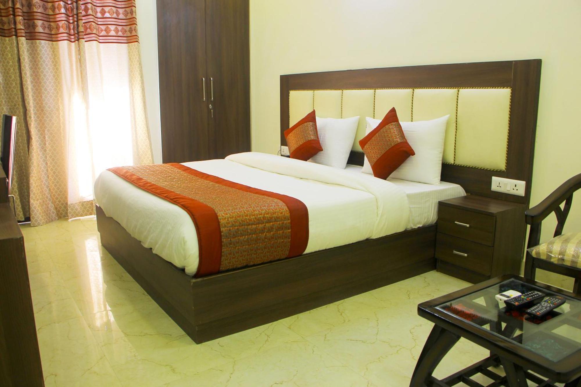 Sks Hospitality 3* Gurgaon