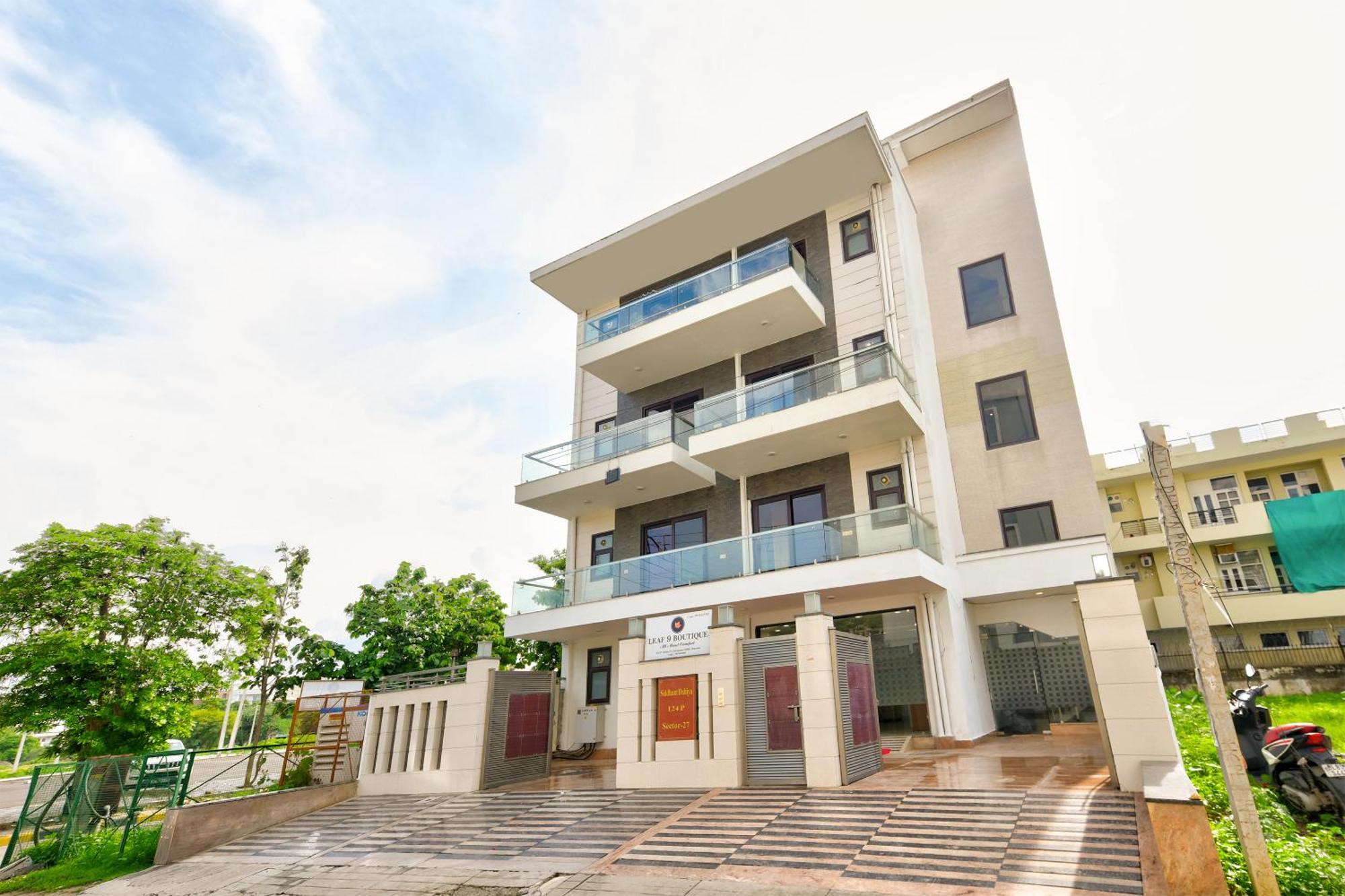 Leaf 9 Boutique, Near Golf Course Road And Galleria Market 3*