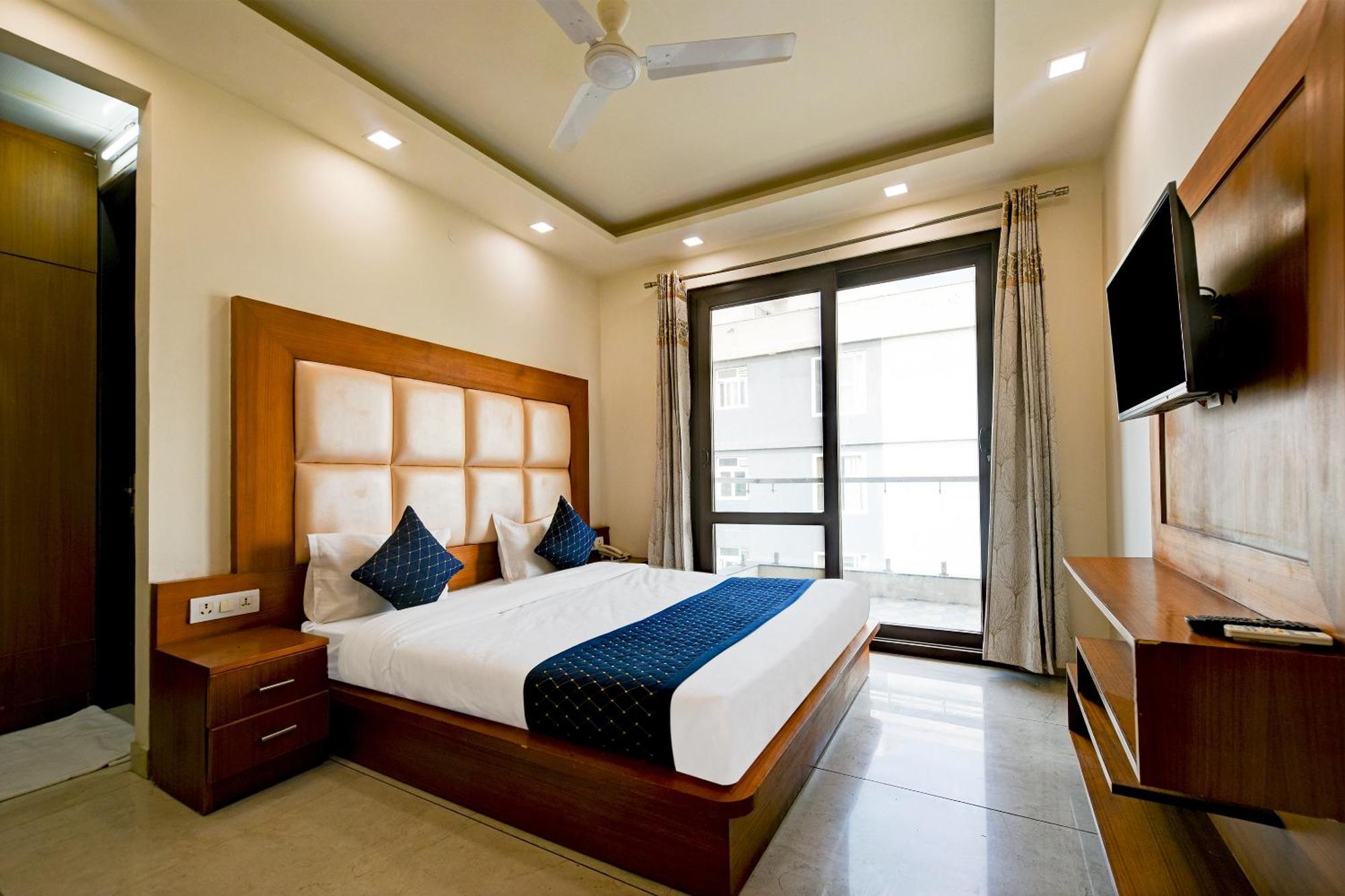 Leaf 9 Boutique, Near Golf Course Road And Galleria Market Gurgaon