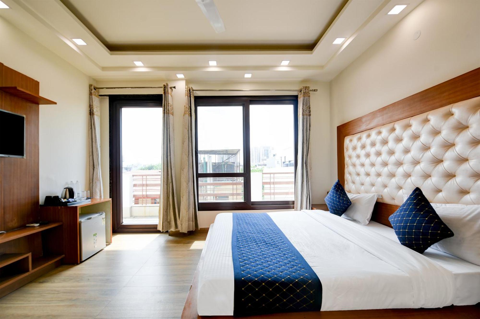 Leaf 9 Boutique, Near Golf Course Road And Galleria Market Gurgaon