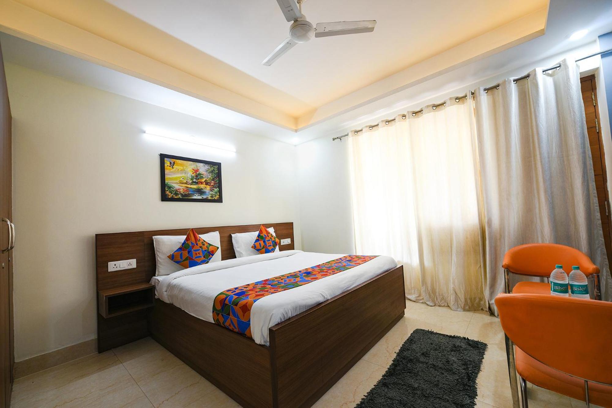 Hotel Fabhotel Indian I Gurgaon