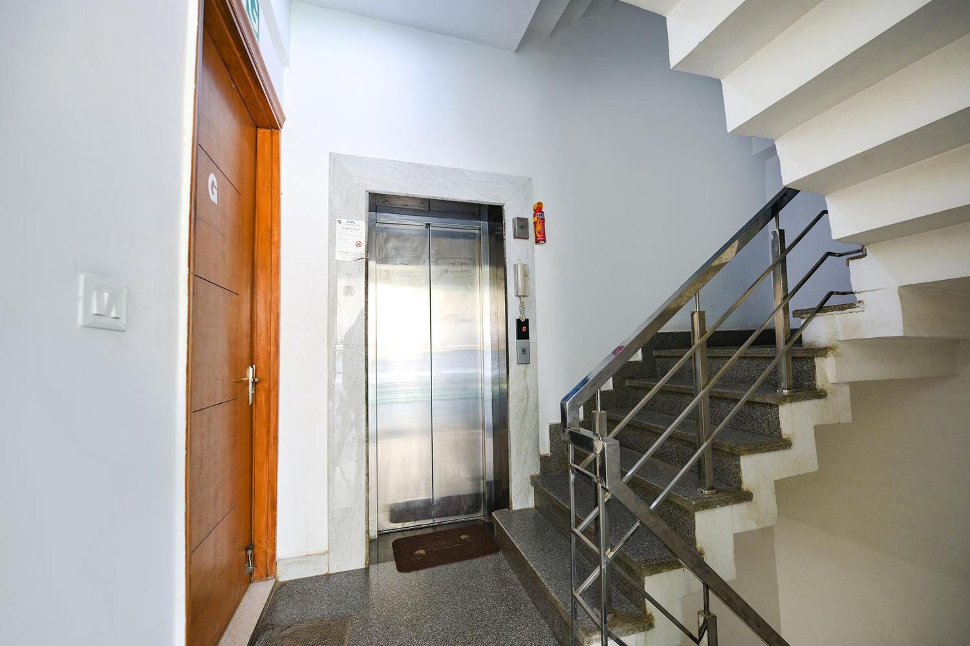 Fabhotel Indian I 3* Gurgaon