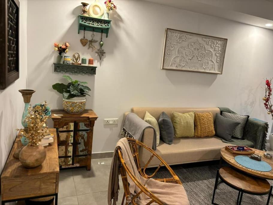 Erik - Apt, Free Parking & Wi-fi Apartment Gurgaon