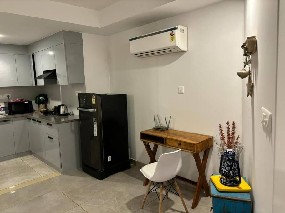Erik - Apt, Free Parking & Wi-fi *