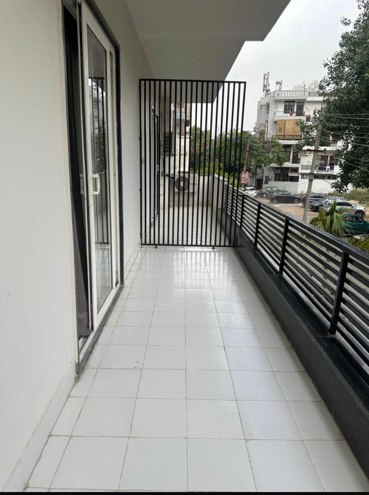 Azure And Near Medanta Hospital Medicity Sector 47,sohna Road Hotel Gurgaon