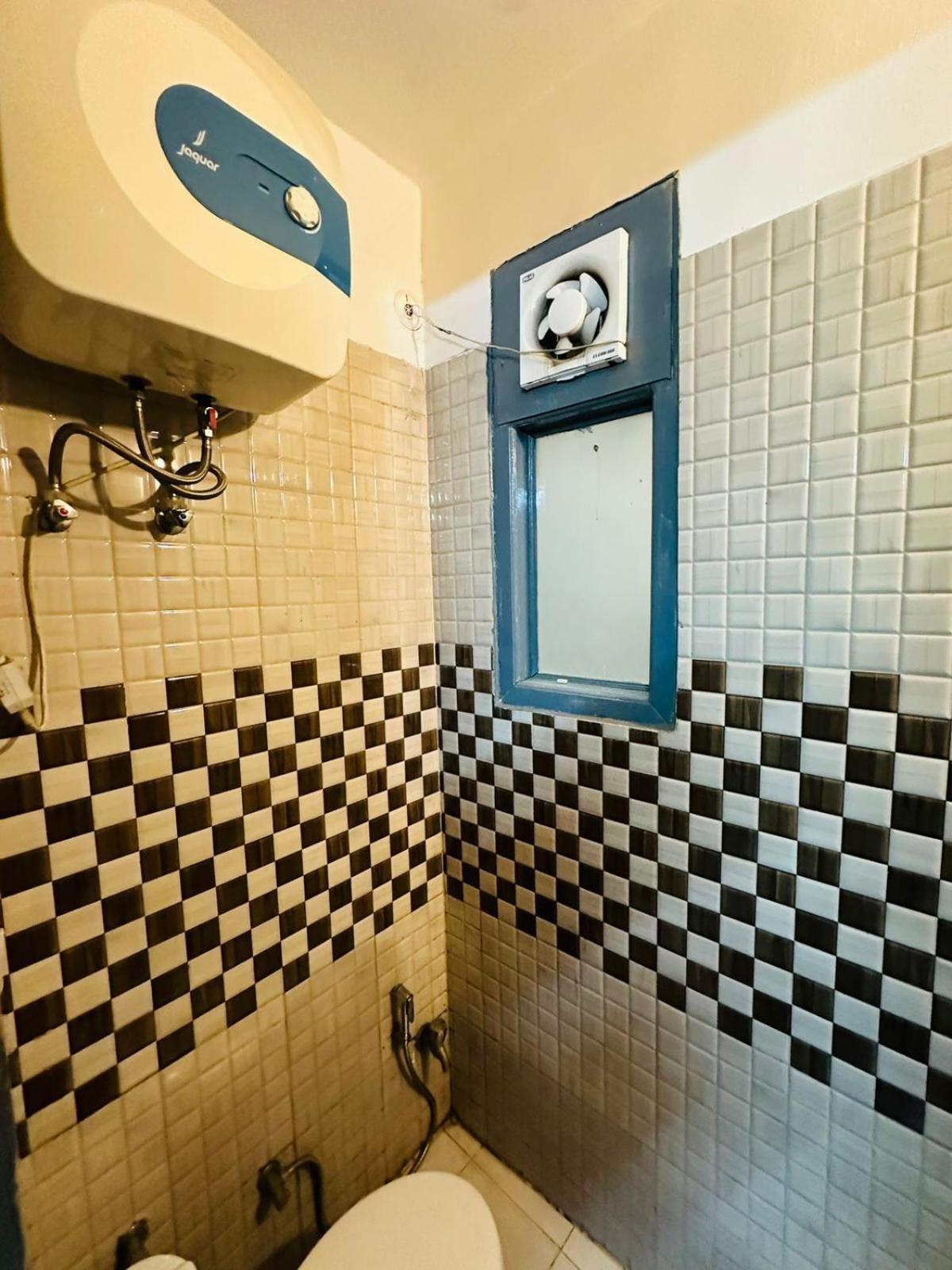 Guest house Tiddly Gurgaon