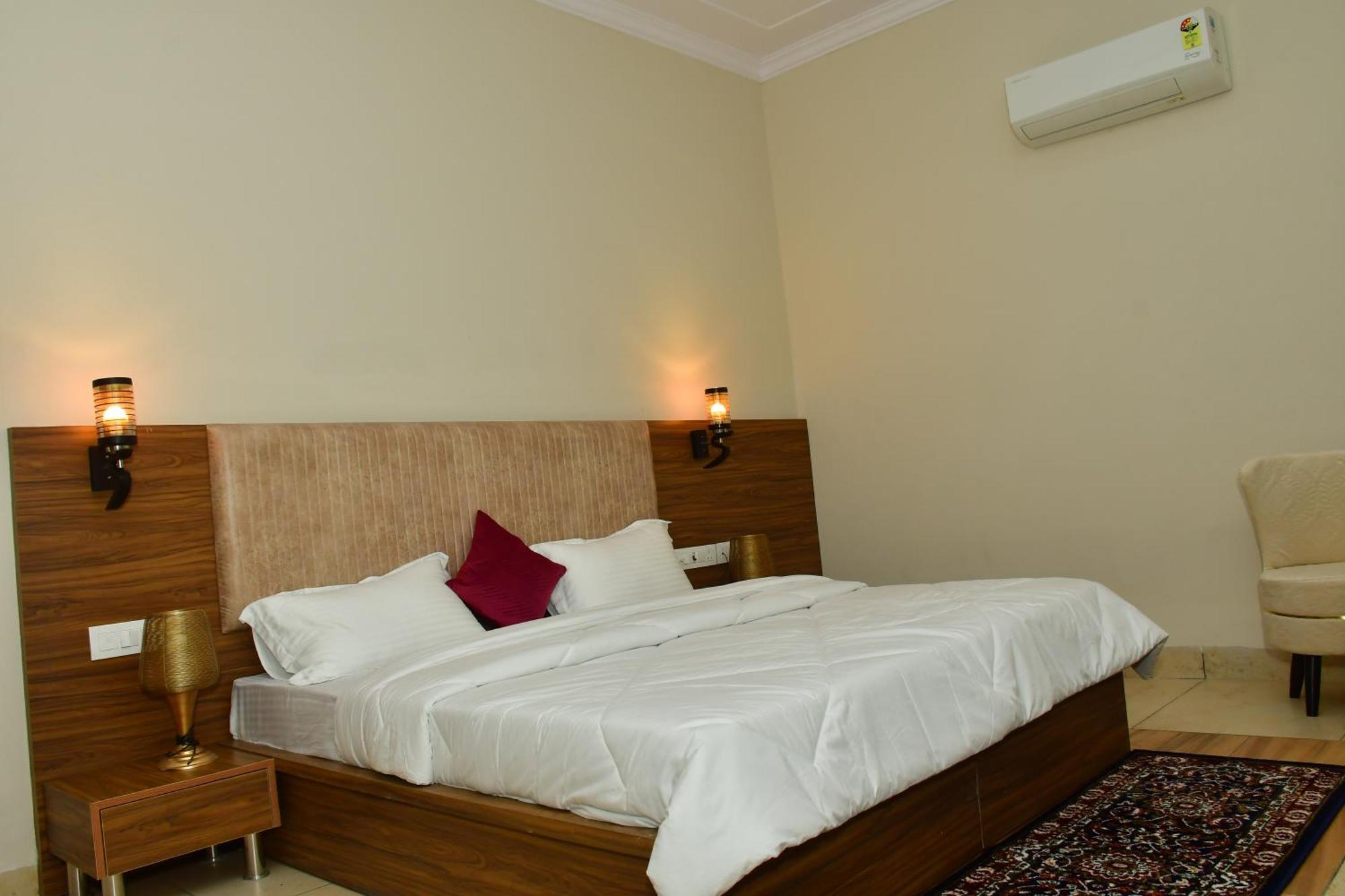 Sadabahar Regency 4*