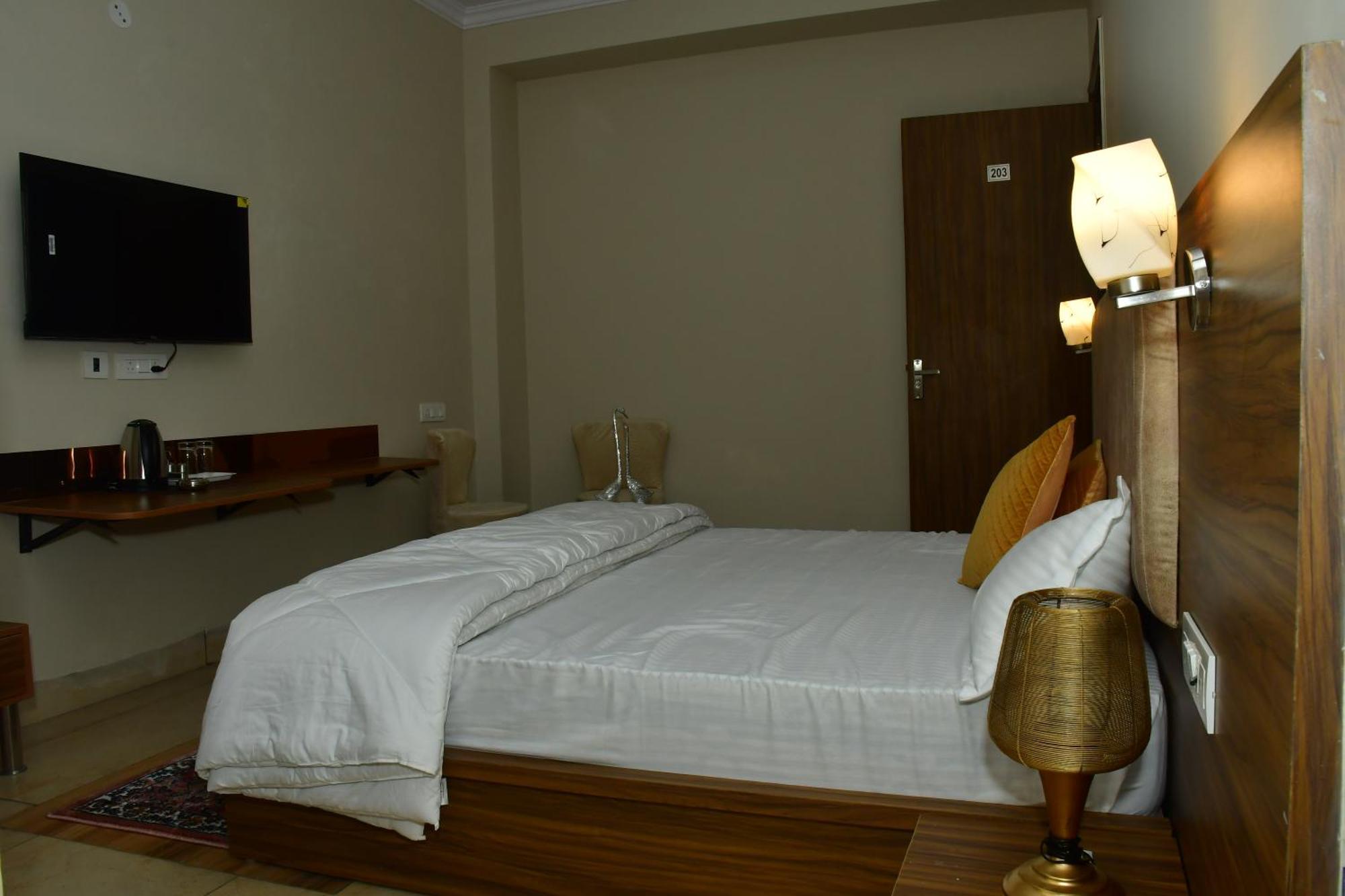 Hotel Sadabahar Regency