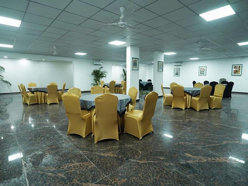 Posh Garden Artemis Hospital Road Hotel 4*