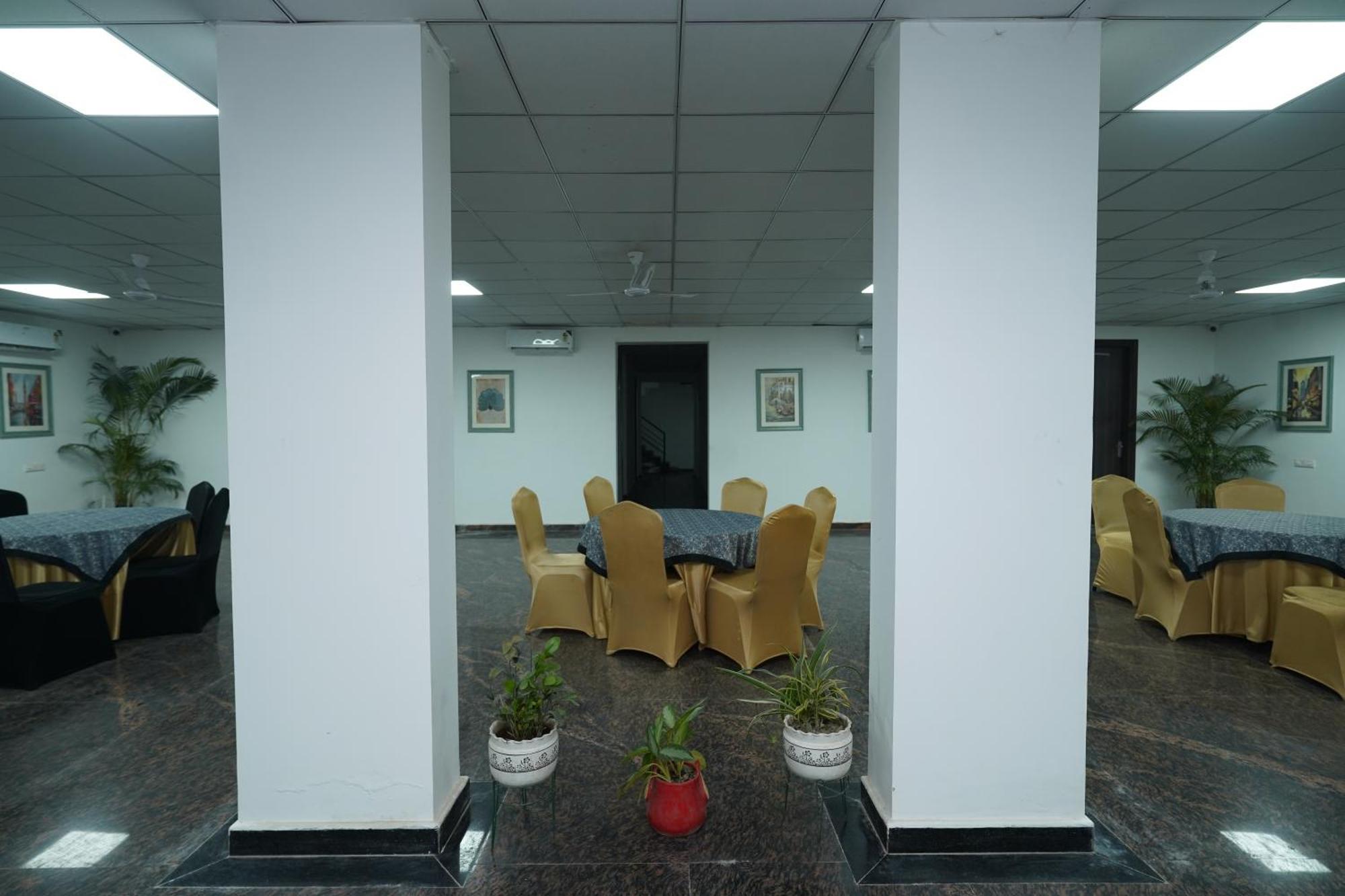 Posh Garden Artemis Hospital Road 4* Gurgaon