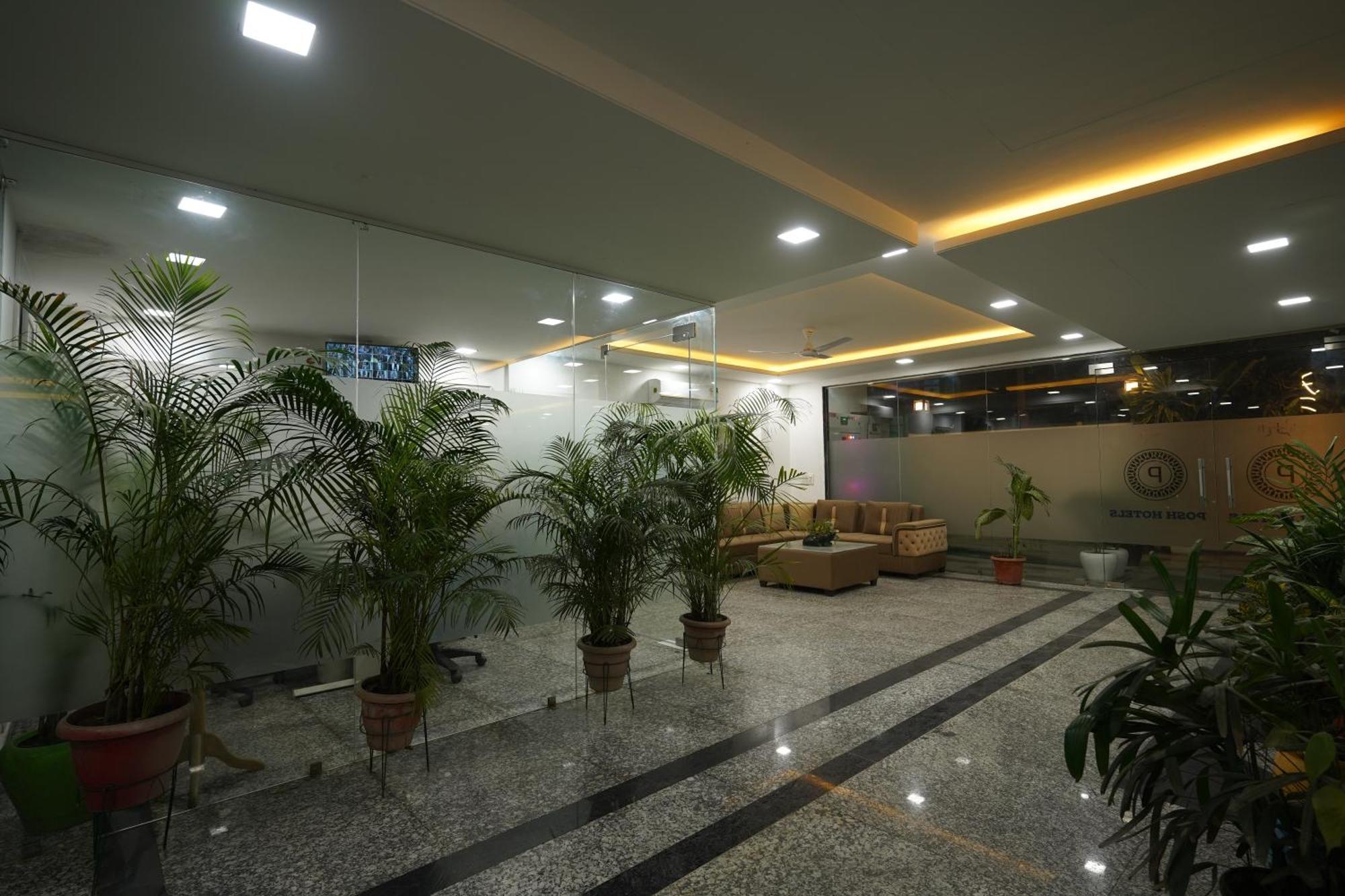 Posh Garden Artemis Hospital Road 4*