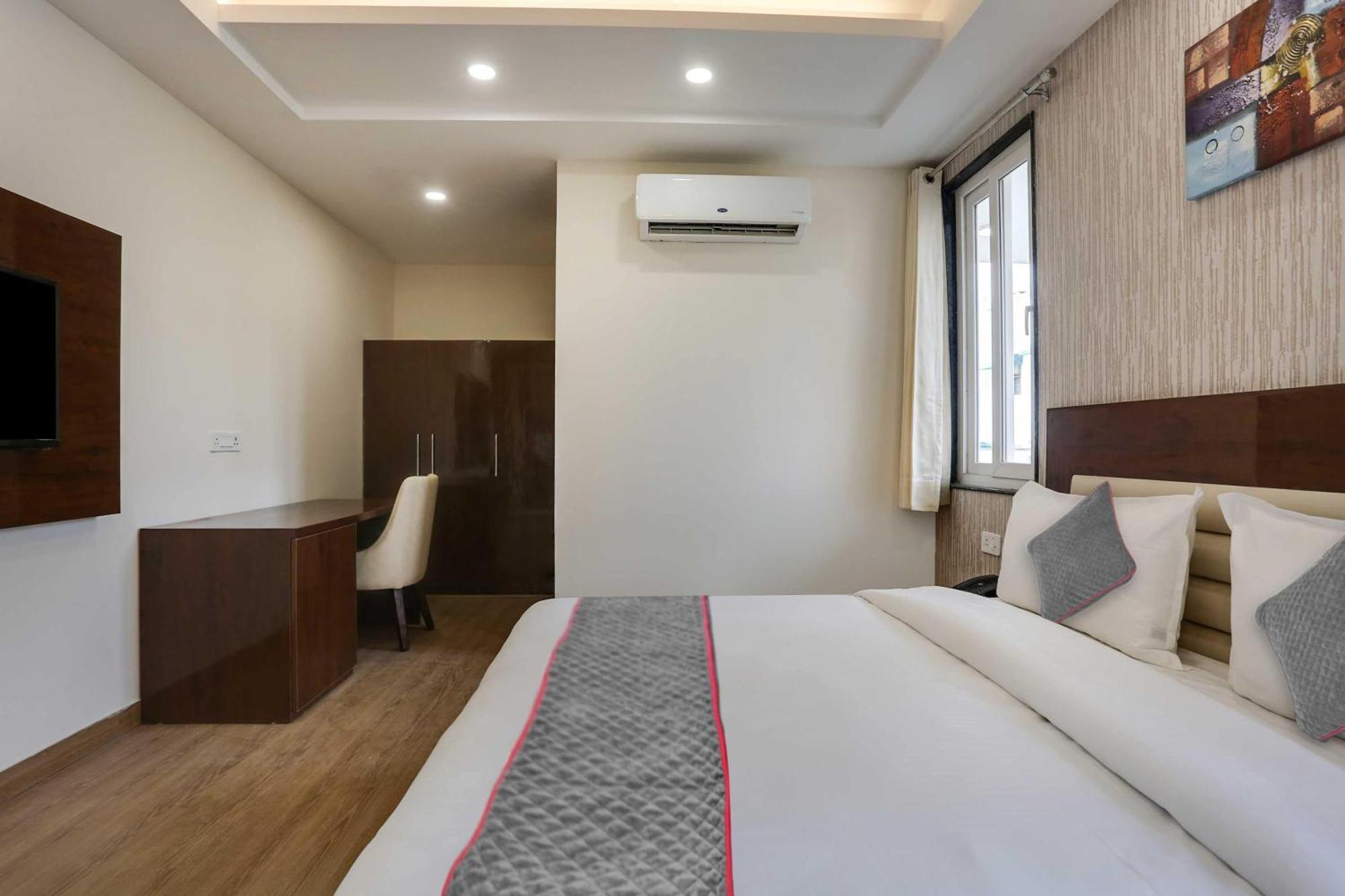 Hotel Townhouse The Adore 3*