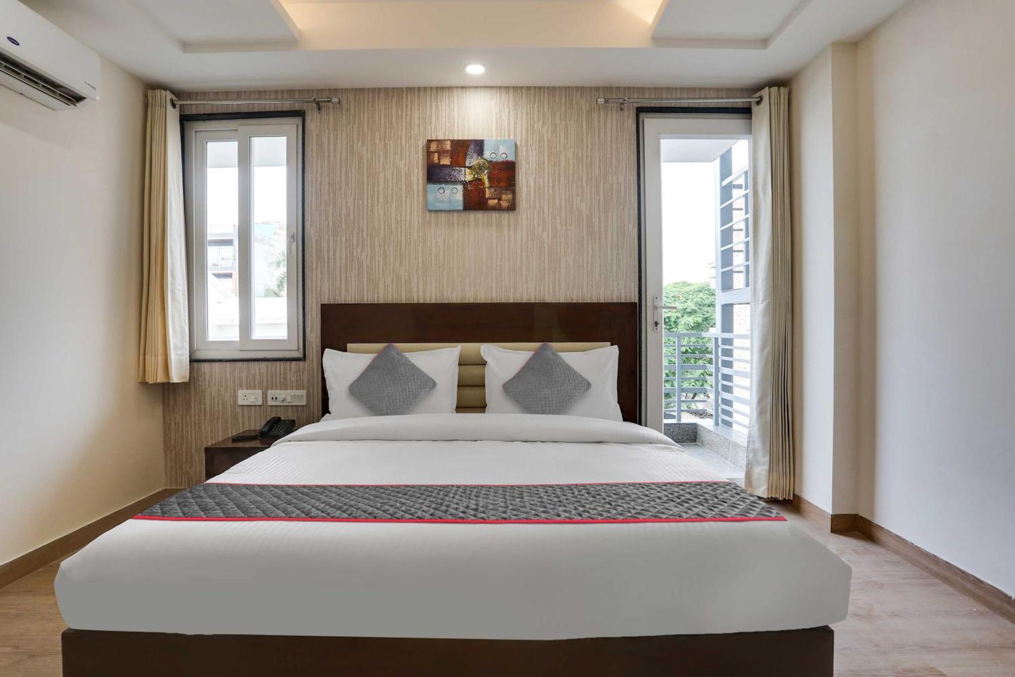 Hotel Townhouse The Adore Gurgaon