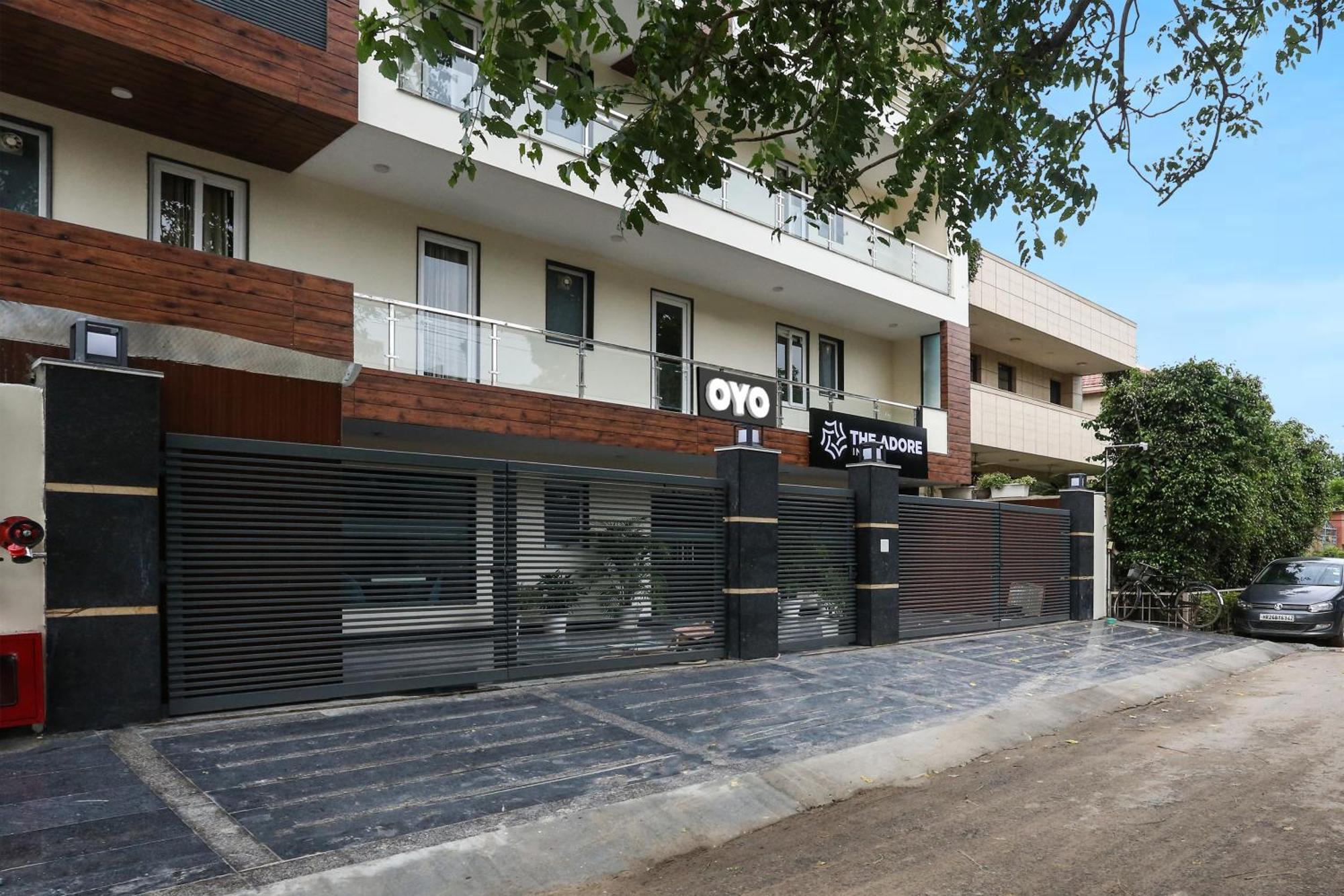 Hotel Townhouse The Adore Gurgaon