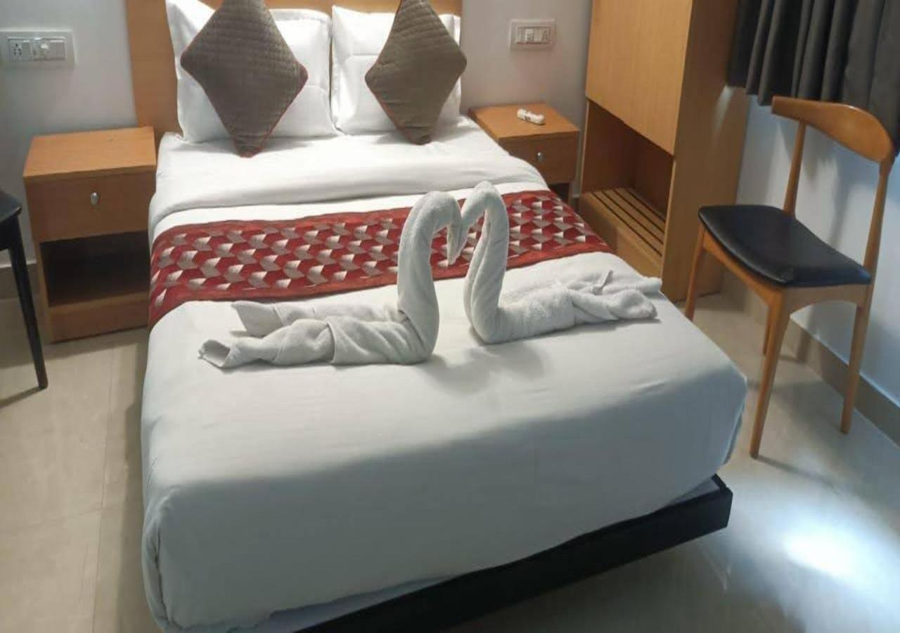 Hotel Akshay Gurgaon