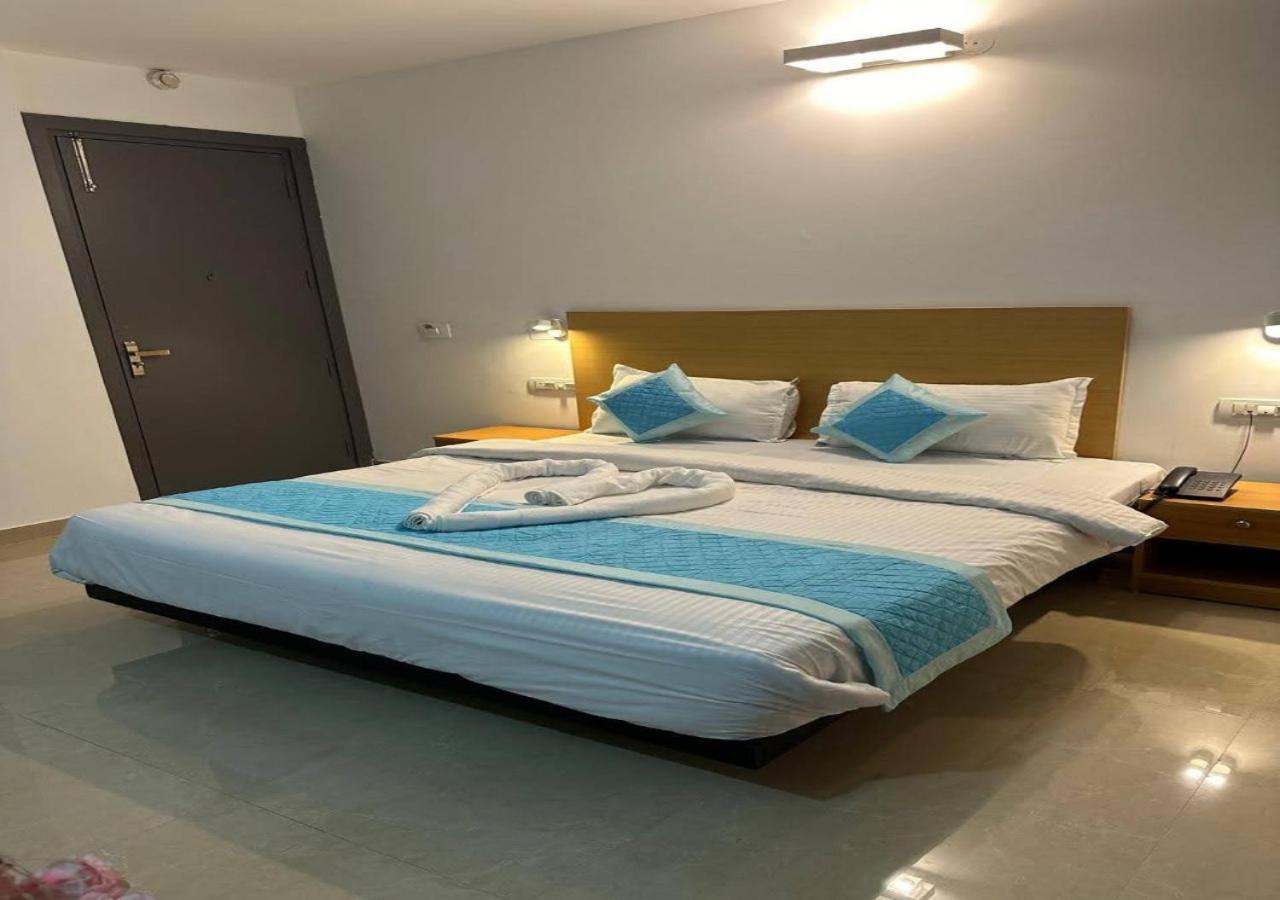 Hotel Akshay Gurgaon