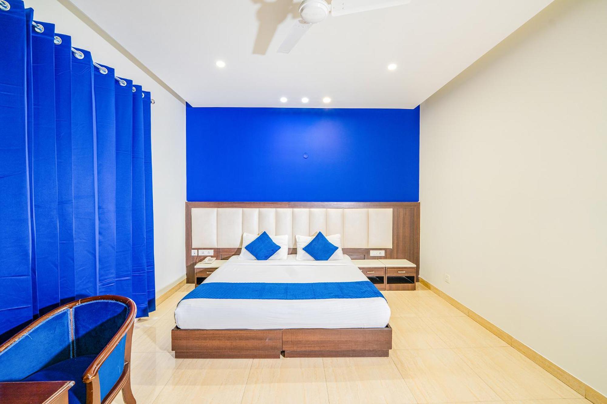 Hotel Fabhotel Oyster