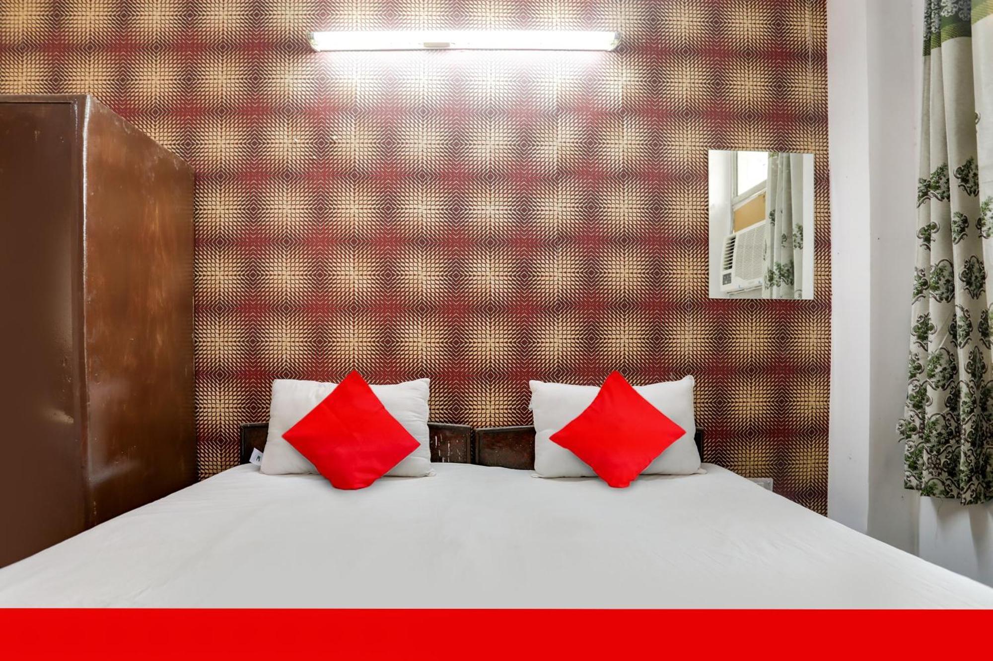 Hotel O Corporate House Gurgaon
