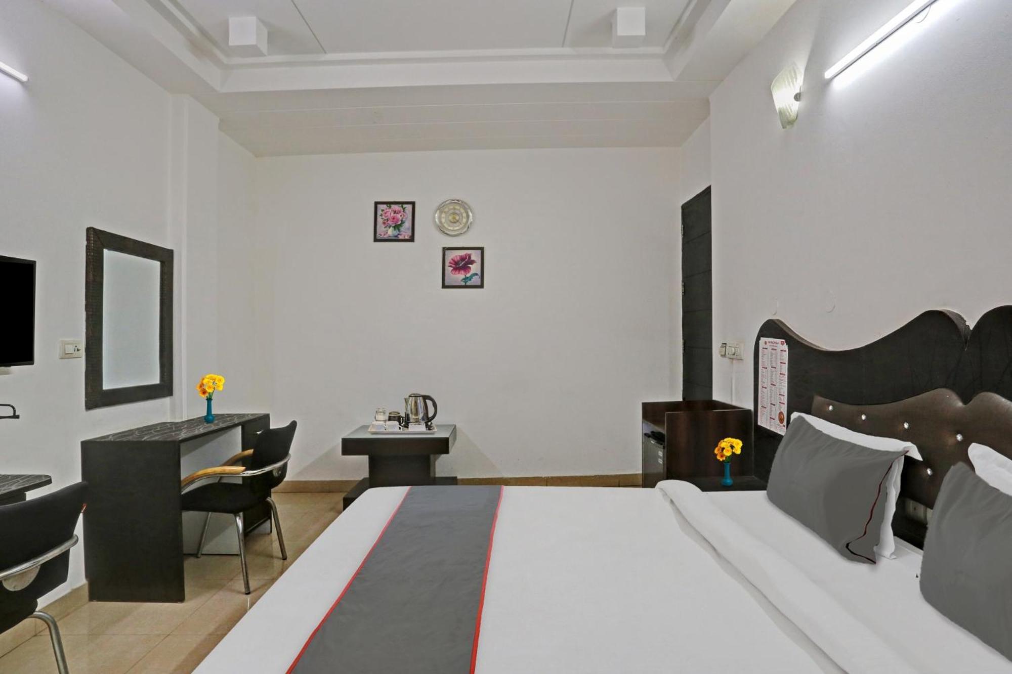 Hotel Collection O Staykr 3*