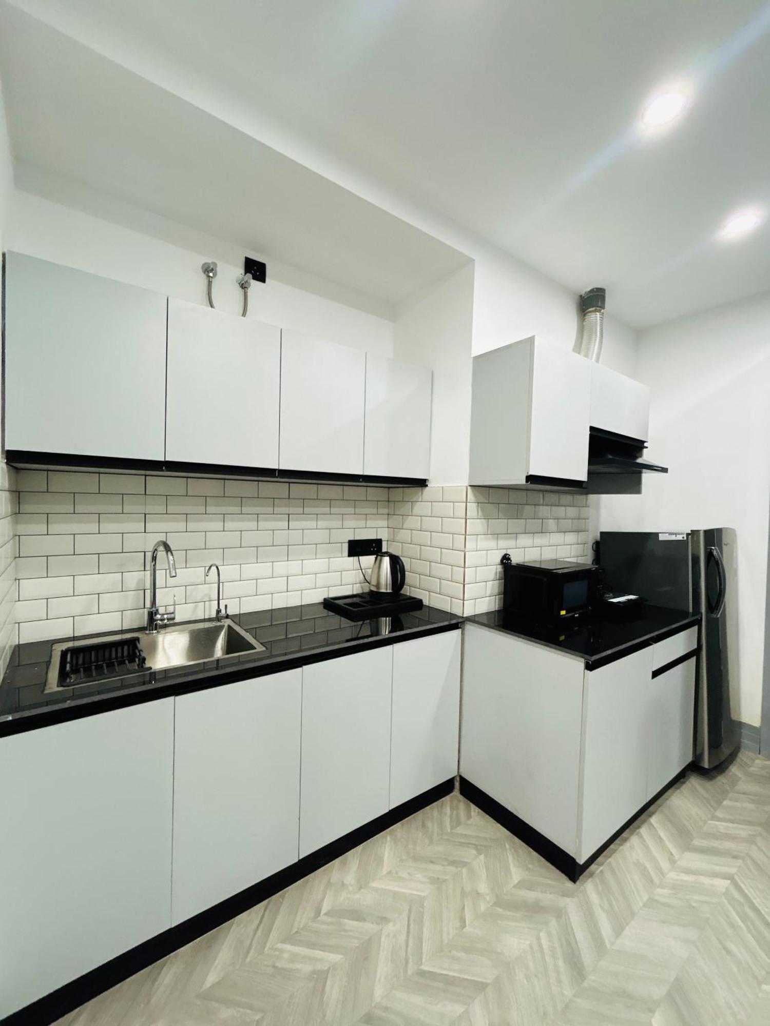 Bedchambers Serviced Apartment, Golf Course,