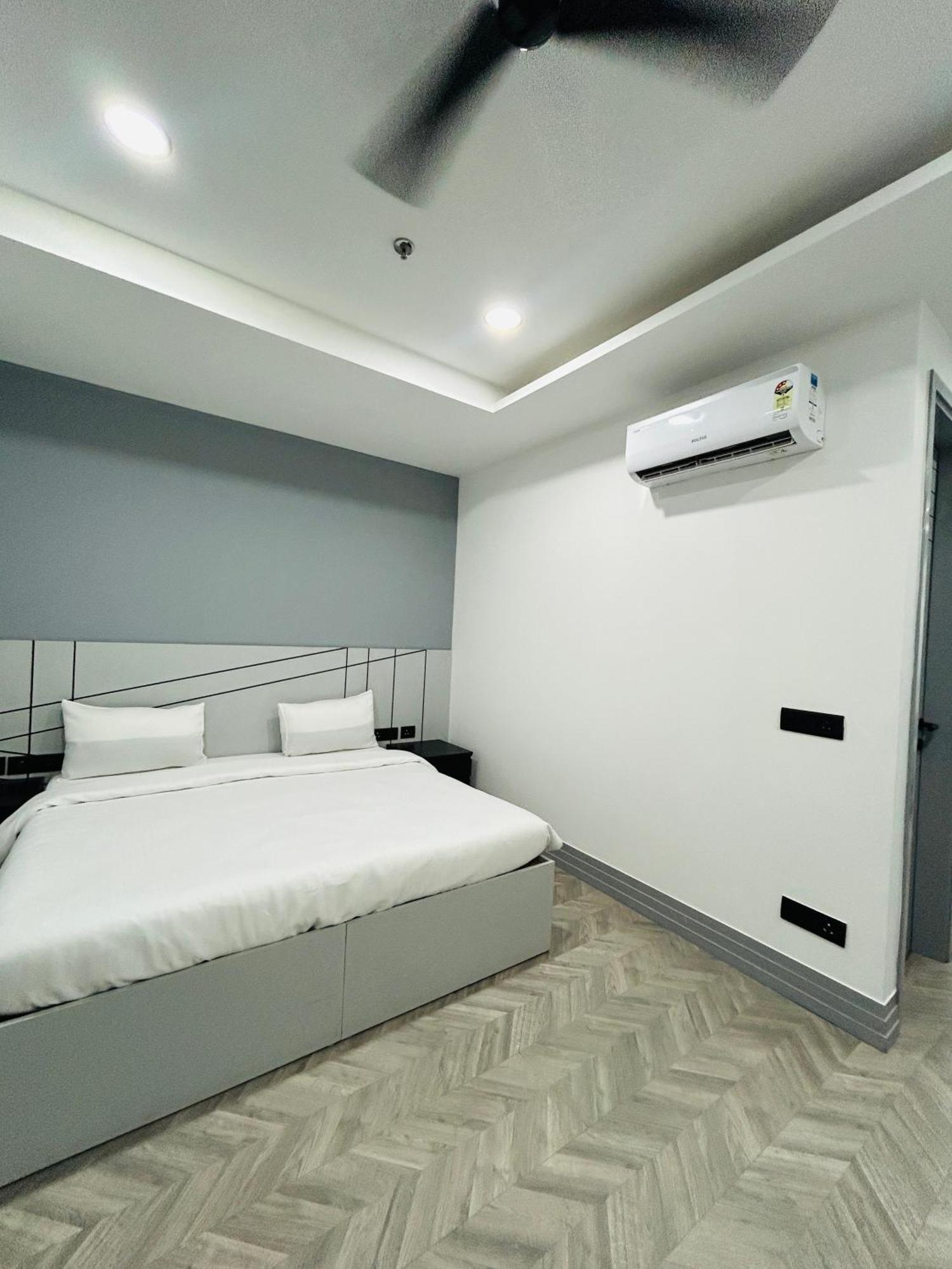 Bedchambers Serviced Apartment, Golf Course, 3* Gurgaon